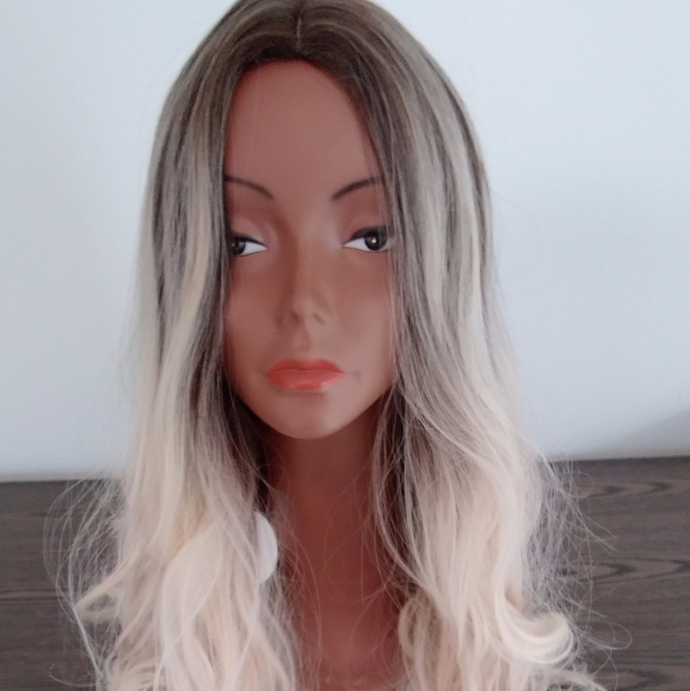 Blonde Highlight Wavy Wig